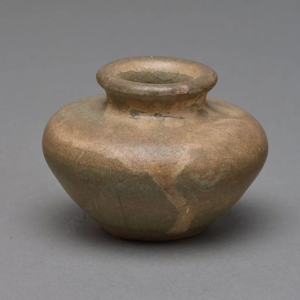 Stoneware jarlet - Sawankhalok - 15thC, Image 1++